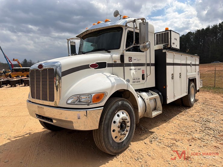 peterbiltpb337-service-truck-image-4