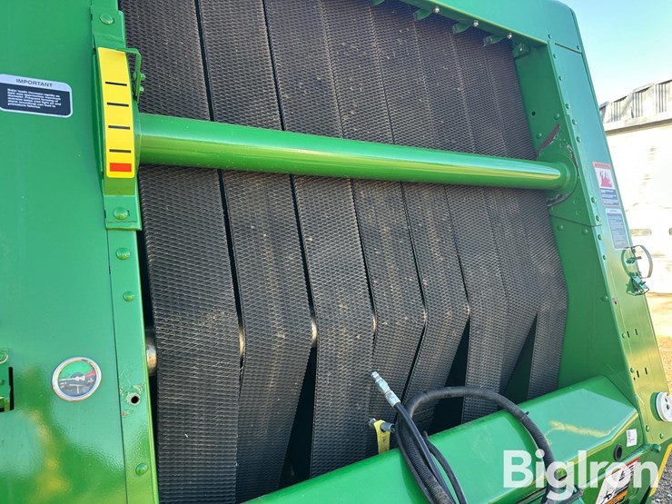 2012-john-deere-568-image-17