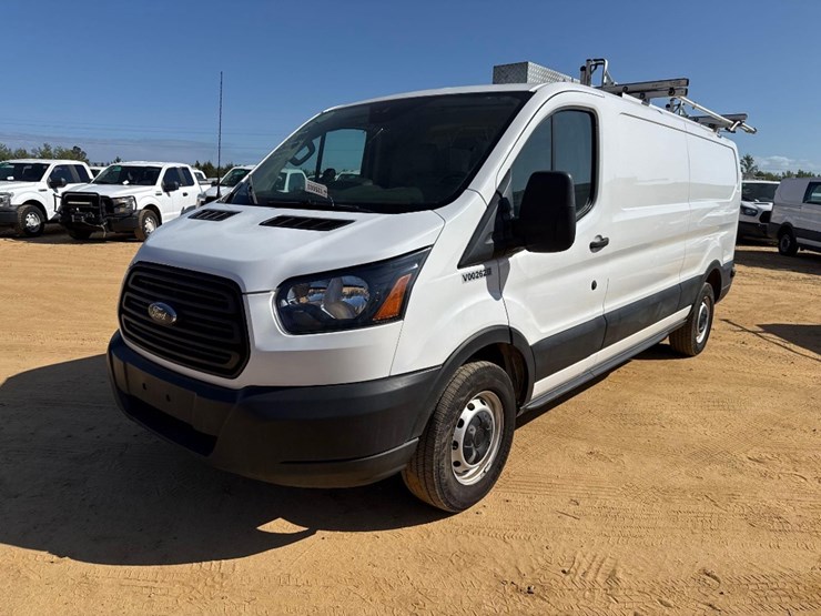 2019-ford-f350-image-2