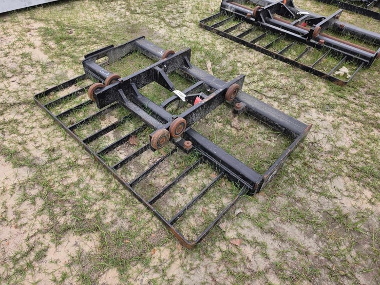 --superior-fabrication-forklift-image-3