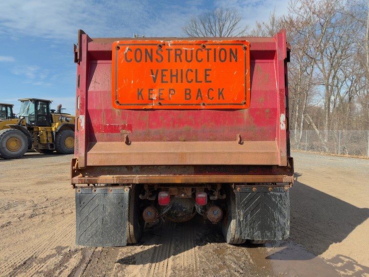 2008-sterling-lt9500-image-4