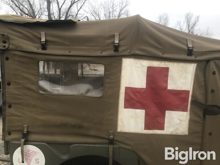 1955-willys-4x4-u.s-army-ambulance-image-18
