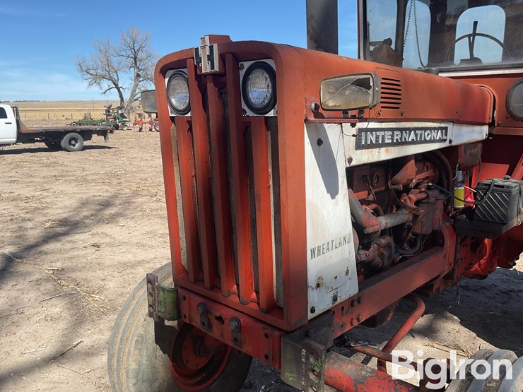 1966-international-806-image-10