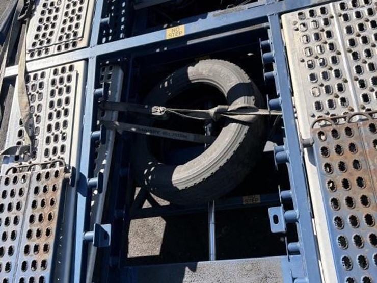 2017-peterbilt-389-image-16