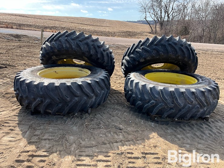 john-deere-4830-image-6