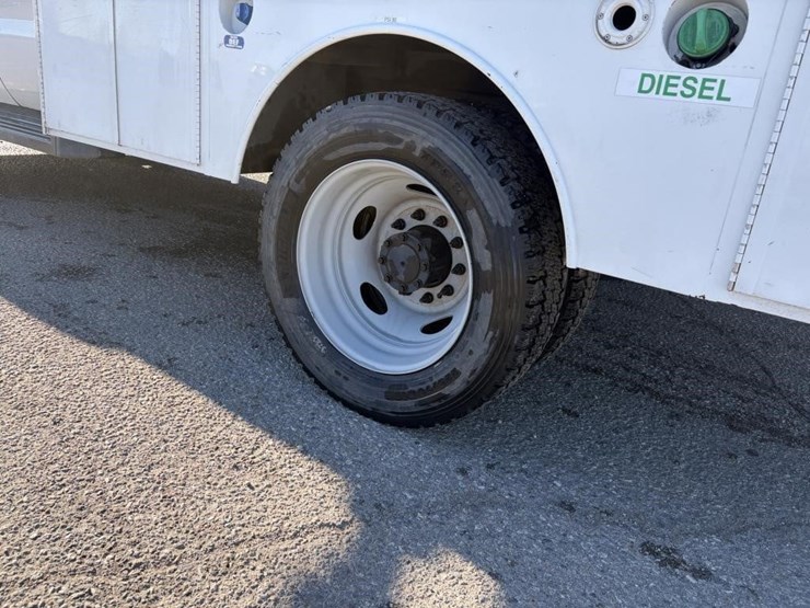 2012-ford-f450-xlt-image-5