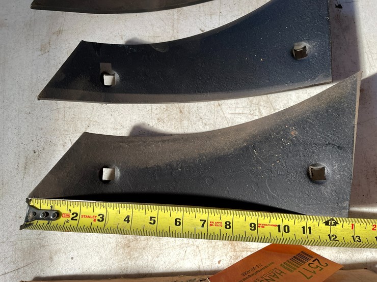 john-deere-145-image-3