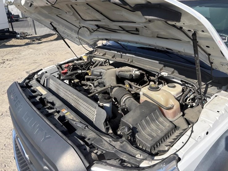 2012-ford-f450-image-6