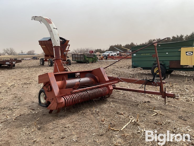 international-555-image-3