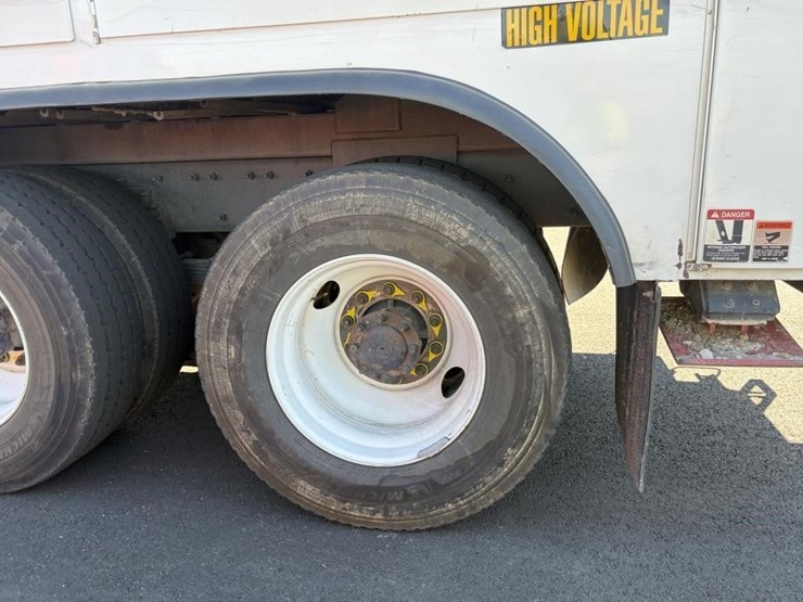 2013-international-workstar-7400-image-5