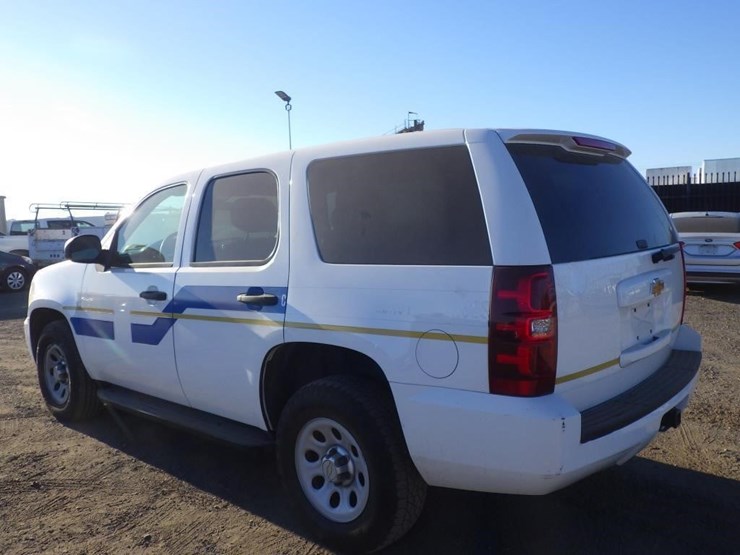 2014-chevrolet-tahoe-image-4