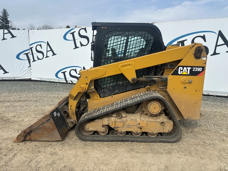2019-caterpillar-239d-image-2