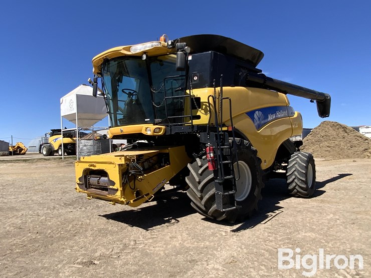 2009-new-holland-cr9060-image-1