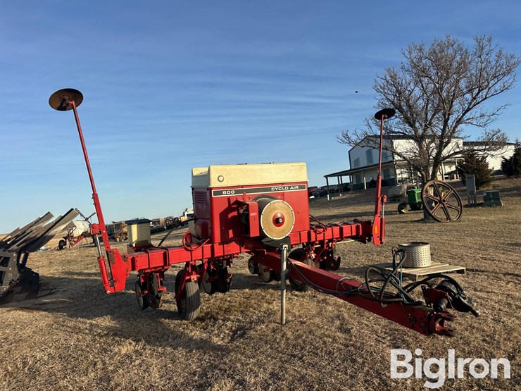 international-800-cyclo-air-image-3