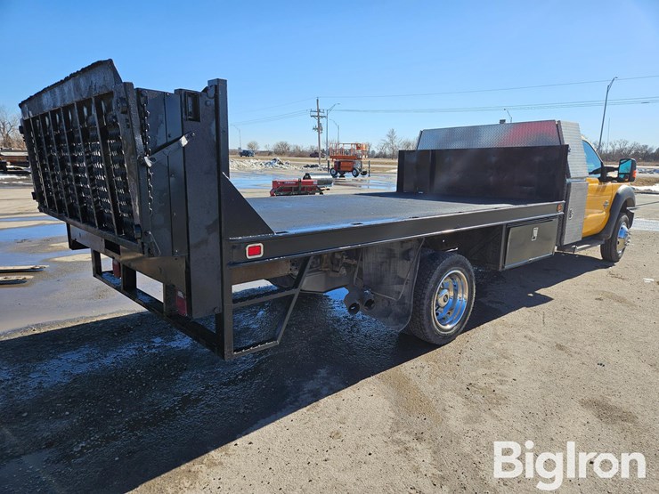 2015-ford-f550-image-5