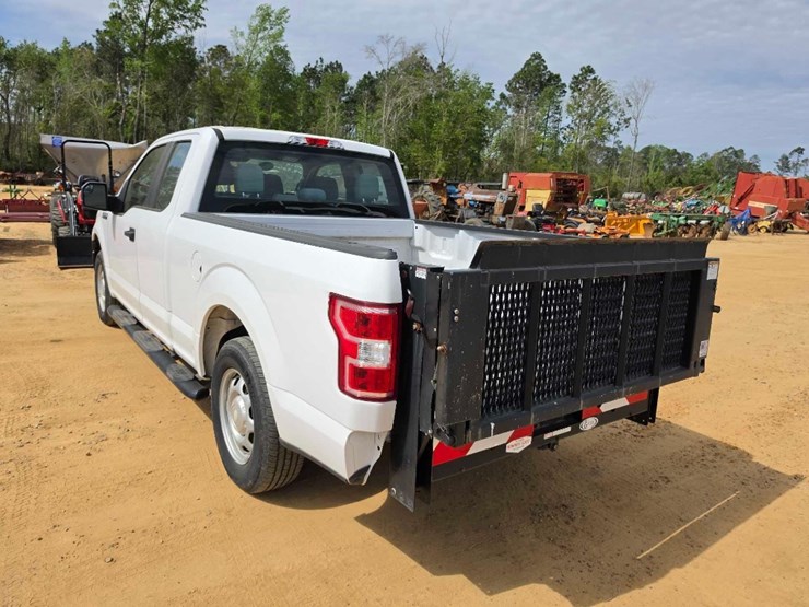 2019-ford-f150-xl-image-2