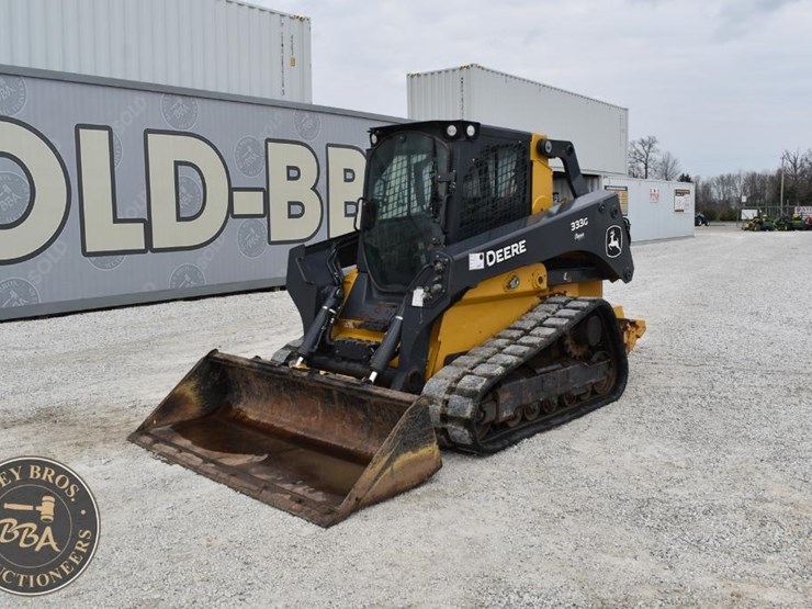 2023-deere-333g-image-1