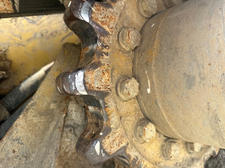 2017-caterpillar-239d-image-54