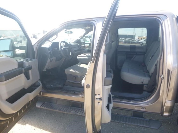 2020-ford-f350-image-9