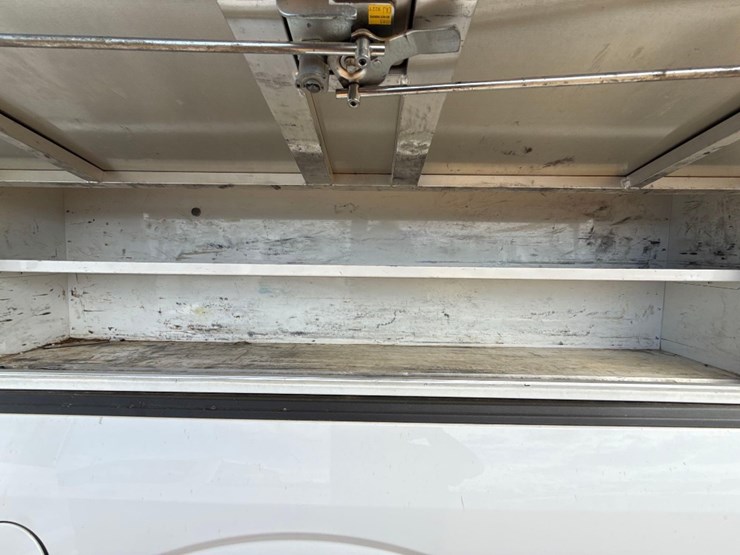 2019-ford-f150-xl-image-8