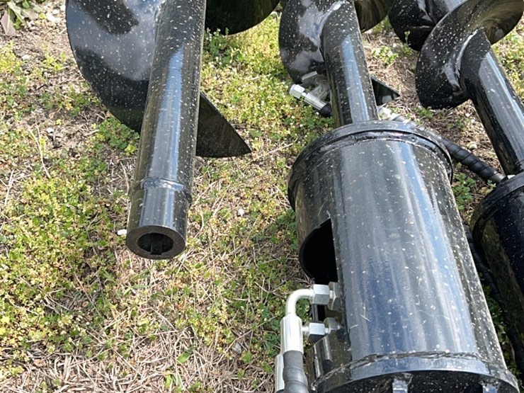 mini-excavator-auger-with-2-bits-image-2