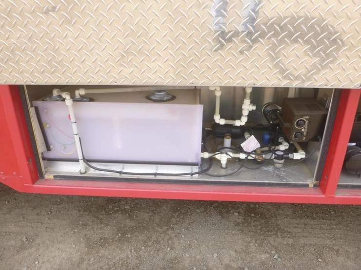 2005-freightliner-mt55-image-6