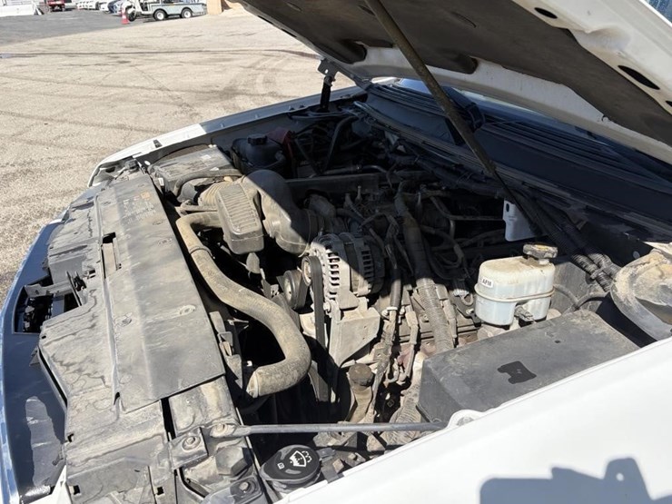 2013-chevrolet-tahoe-image-6