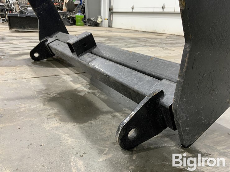 2025-massey-ferguson-730-image-11