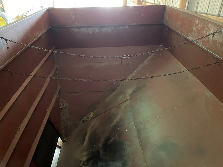 m&w-little-red-wagon-image-7