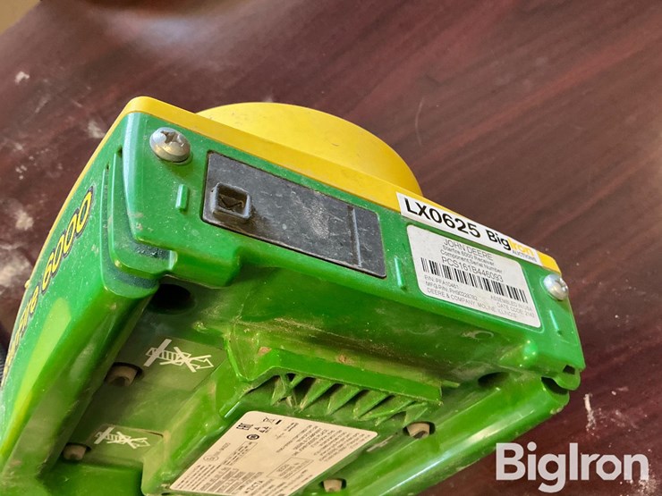 2021-john-deere-6000-image-13