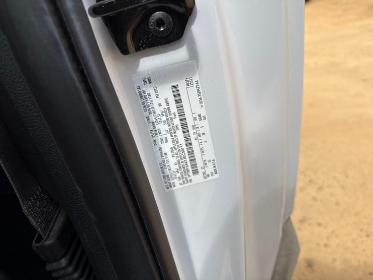 2018-ford-f250-xl-image-11