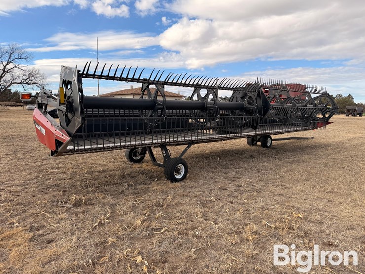 2005-case-ih-2052-image-3