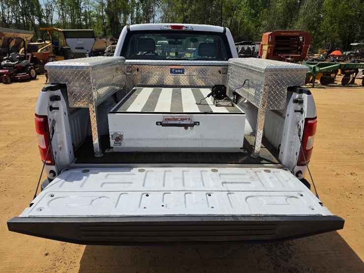 2019-ford-f150-xl-image-7