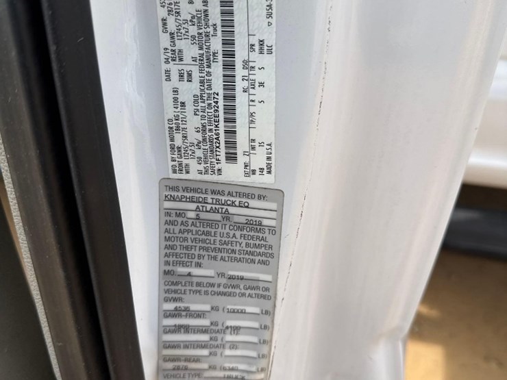 2019-ford-f250-xl-image-18