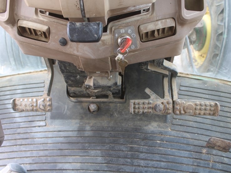 john-deere-7610-image-32