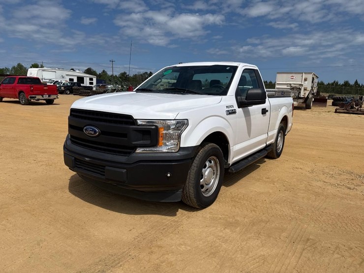 2019-ford-f150-xl-image-2