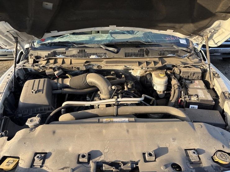 2016-dodge-2500-image-15