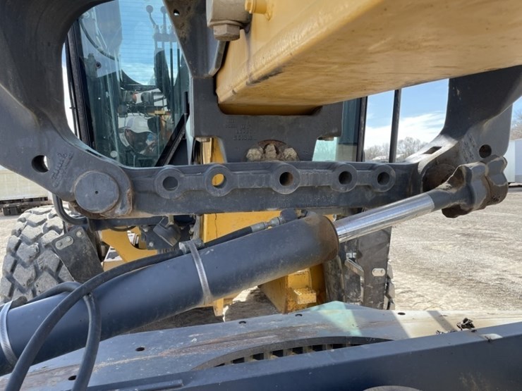 2009-deere-872d-image-24