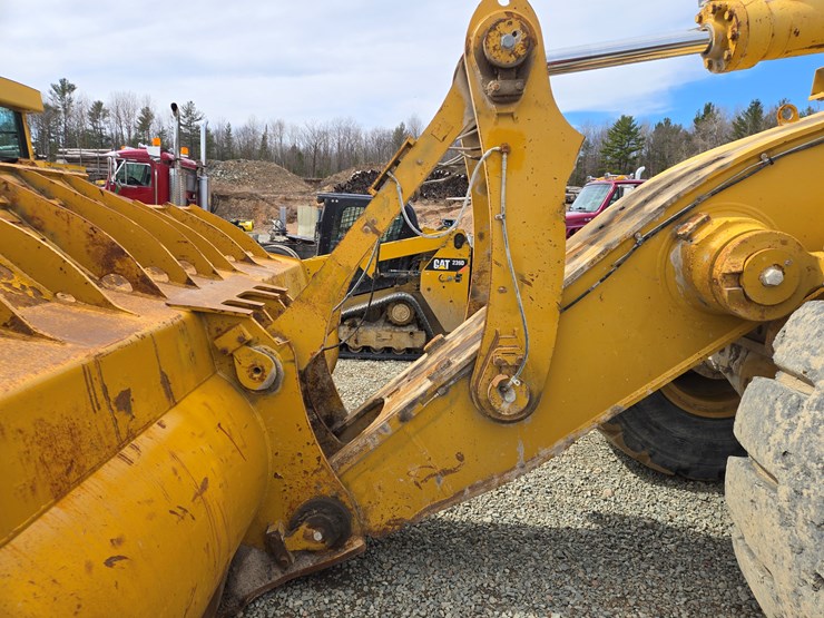 2001-caterpillar-988g-image-14