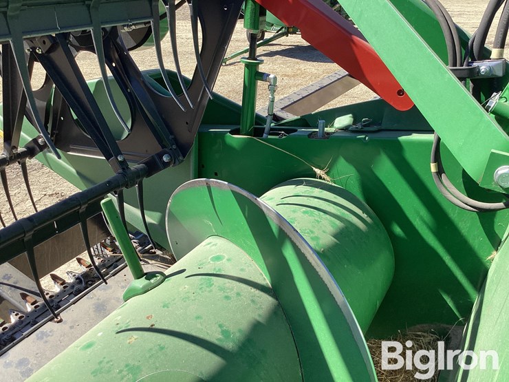 2017-john-deere-625f-image-16