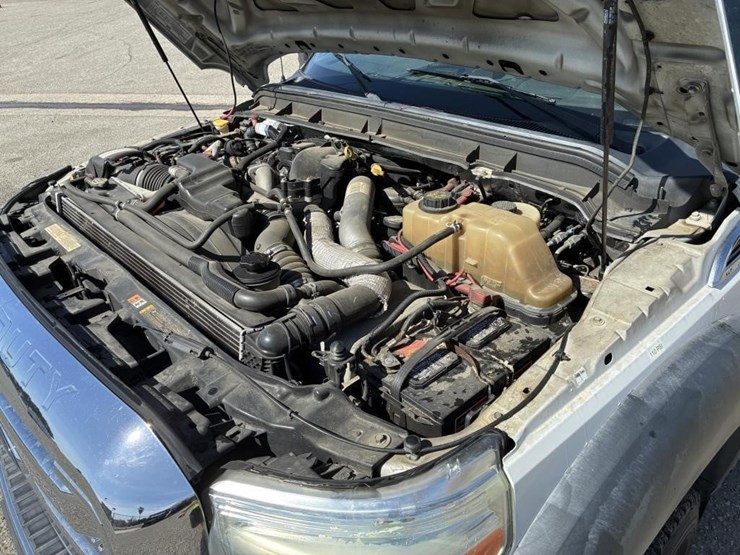 2015-ford-f550-xlt-image-6