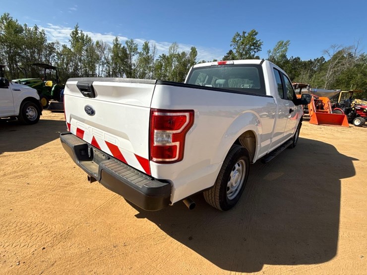 2019-ford-f150-xl-image-4