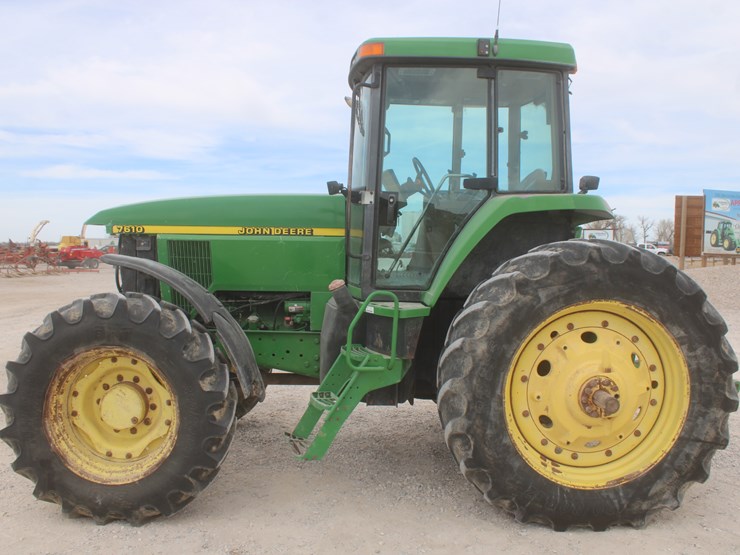 john-deere-7610-image-40