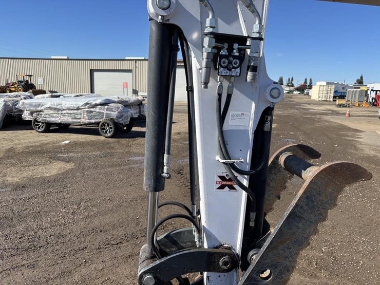 2022-bobcat-e42-image-19