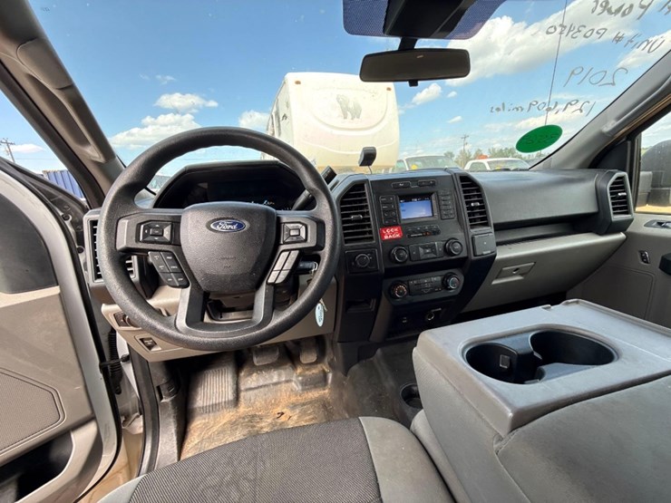 2019-ford-f150-xl-image-10