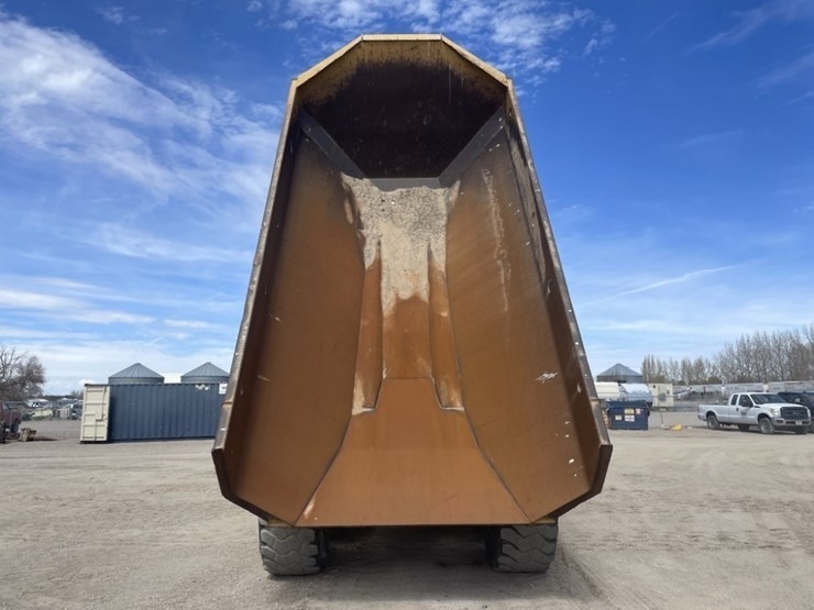 caterpillar-730-image-24