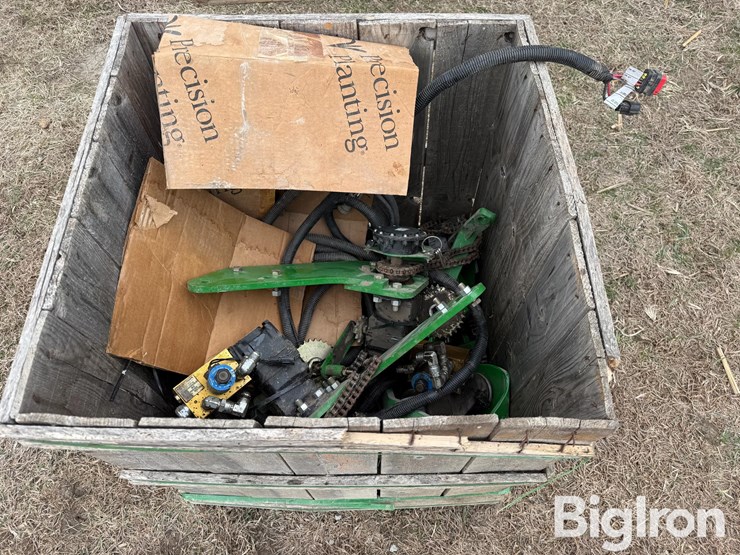 john-deere-hydraulic-drives,-air-bags,-&-wedge-box-image-12