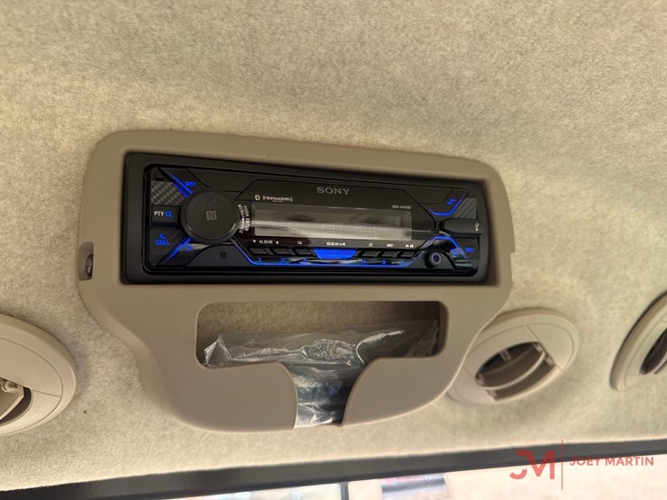 john-deere-3046r-image-24