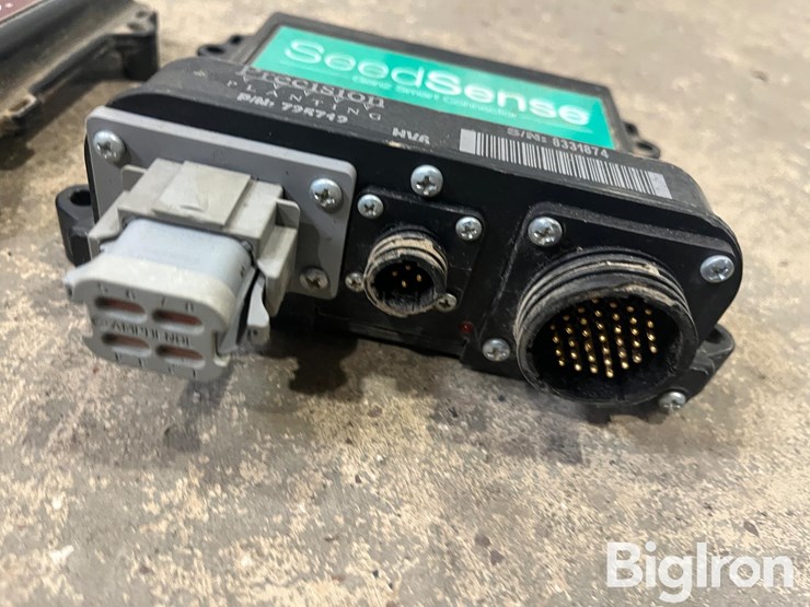 precision-planting-seed-sense-modules-image-10