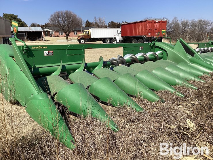 2009-john-deere-608c-image-3